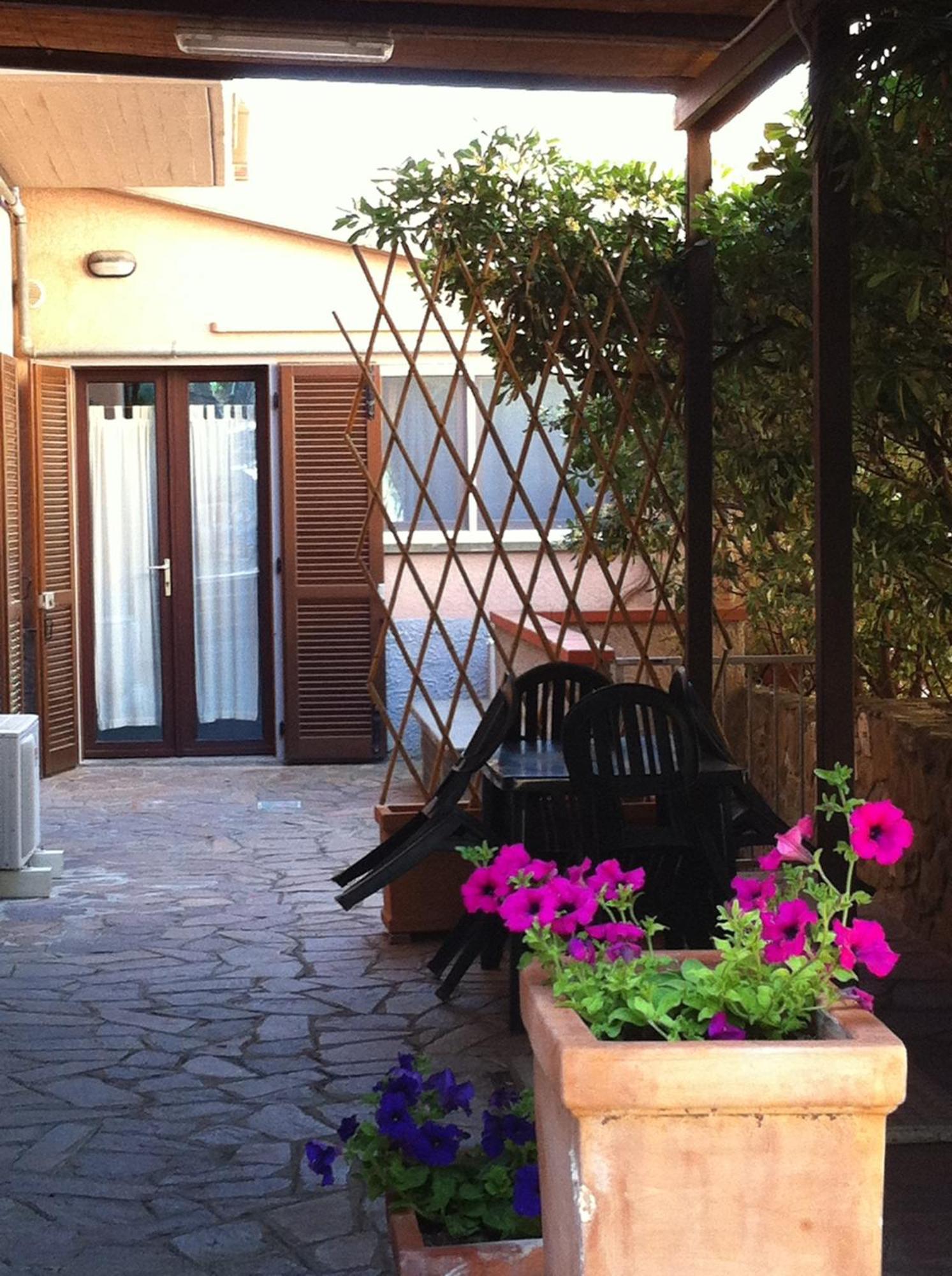 Residenza Turistico Alberghiera Corallo Castiglione della Pescaia Eksteriør bilde